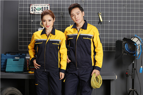 工作服訂制廠家對(duì)于不同場景的穿著(zhe)選擇【風華服裝】
