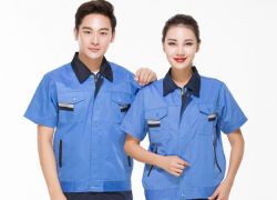  定做短袖工作服的熨燙過(guò)程